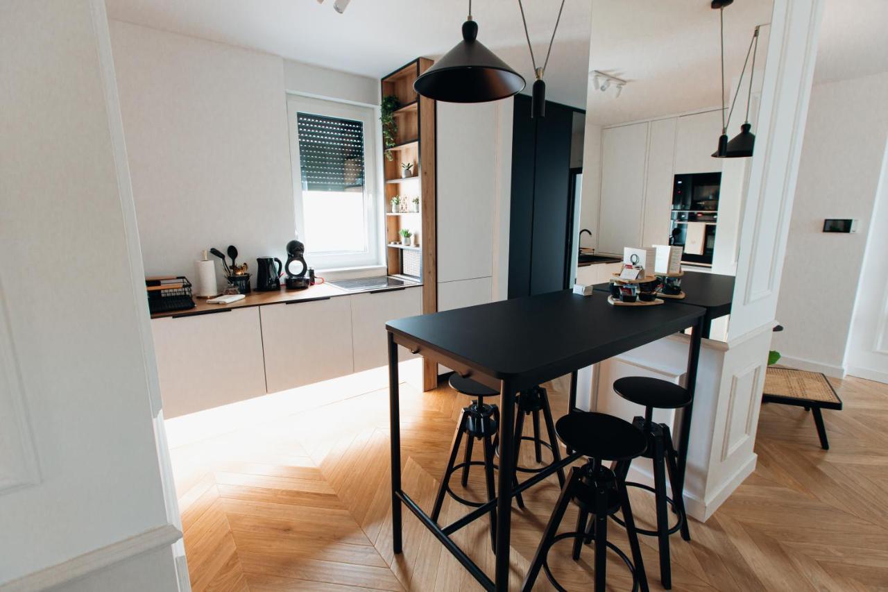Stan Na Dan - Chic Home Banja Luka Bagian luar foto